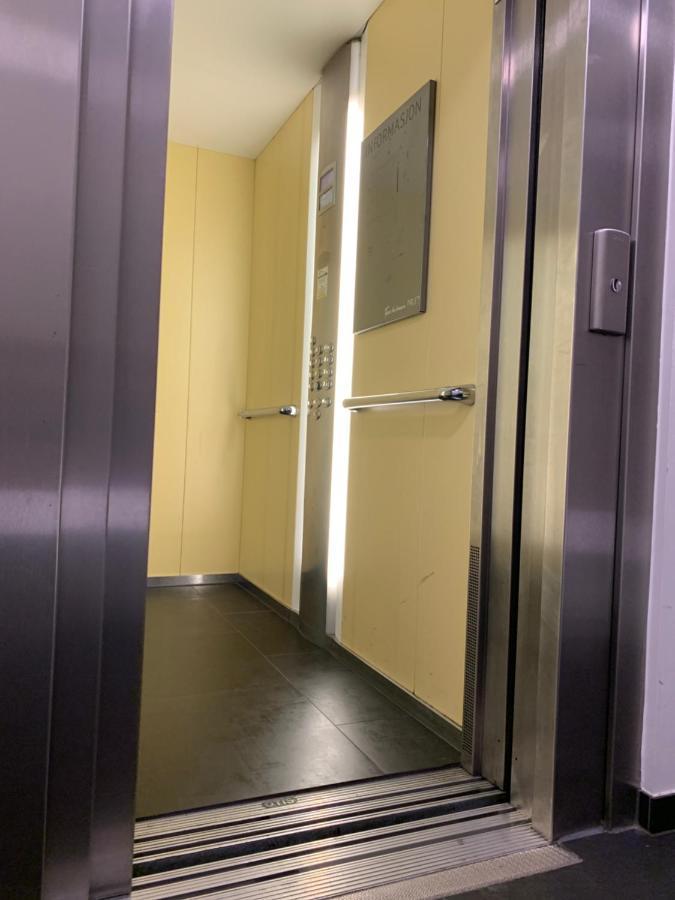 Budget Small Centre